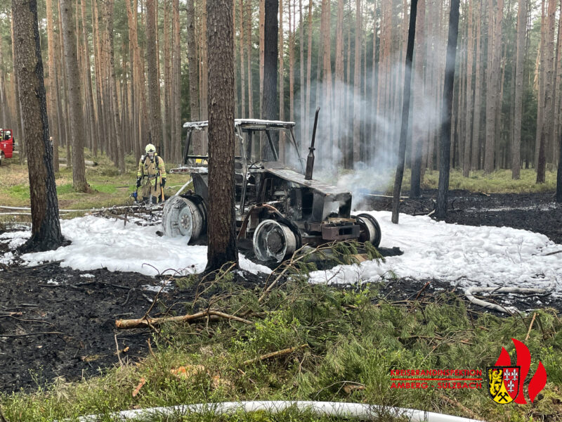 Brand landwirtschaftliche Maschine nähe Diebis