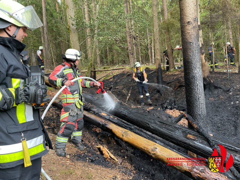 größerer Waldbrand bei Berghof