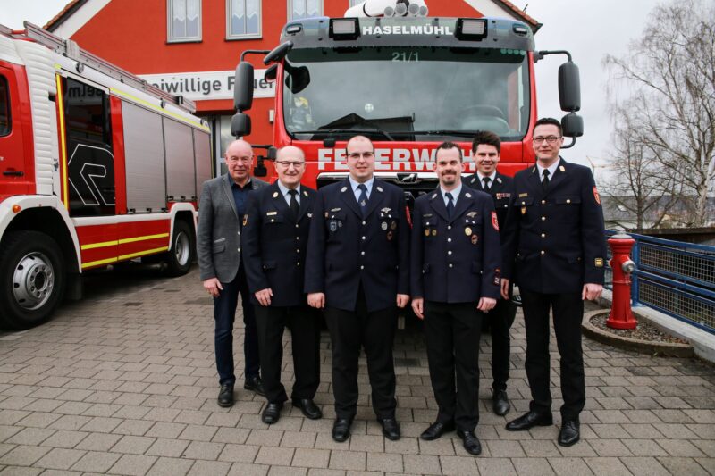 Feuerwehr Haselmühl wählt Kommandanten