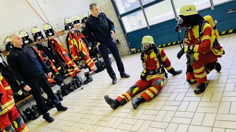Atemschutznotfalltraining bei der Feuerwehr Weigendorf