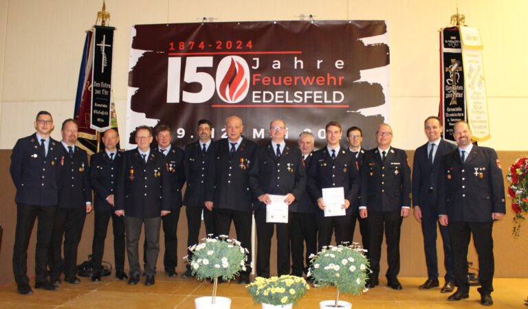 Mehr über den Artikel erfahren Feuerwehr Edelsfeld startet mit Ehrungs- und Kommersabend die Feierlichkeiten zum 150-jährigen Jubiläum